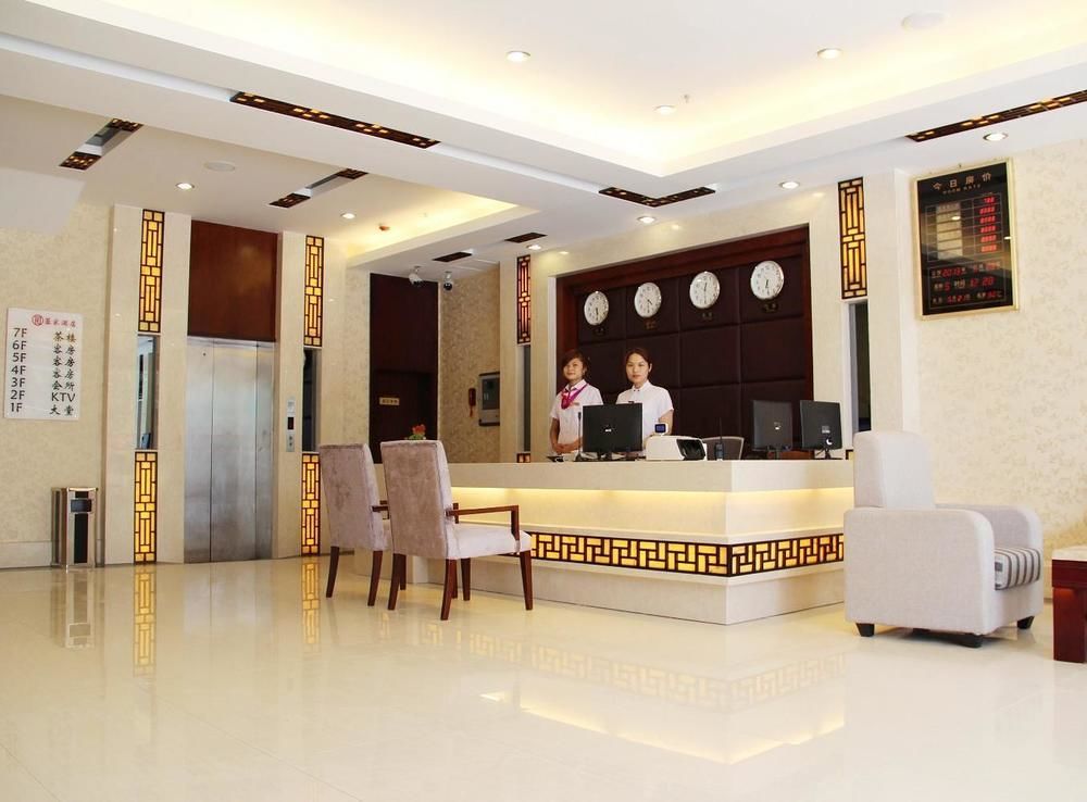 Chengdu Ronghome Hotel Exterior photo